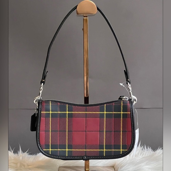 💰SOLD - CG177 - Coach Swinger 20 with Plaid Print - Picture 4 of 11